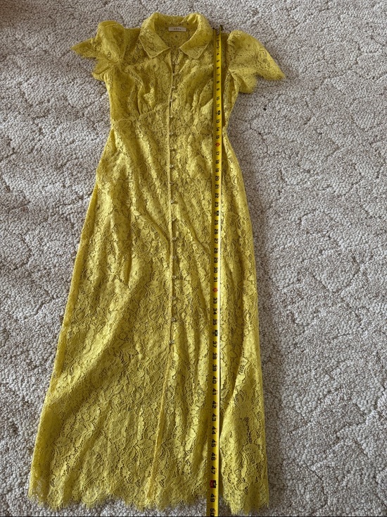 Doen Elegant Yellow Lace Midi Dress with Button Front
